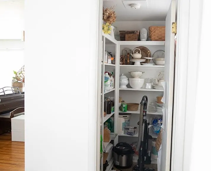 4019 S Olympic Way — Photo 10