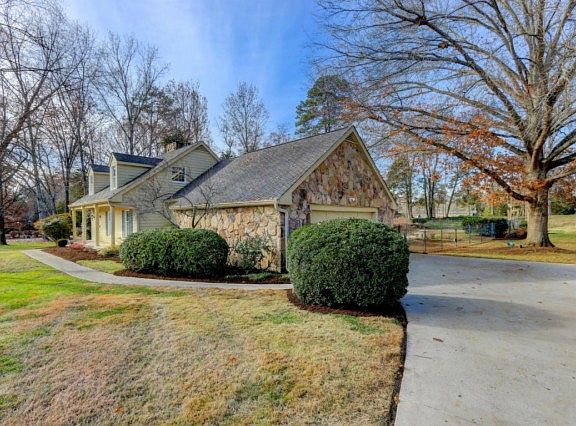 2nd image of 12123 N Fox Den Dr