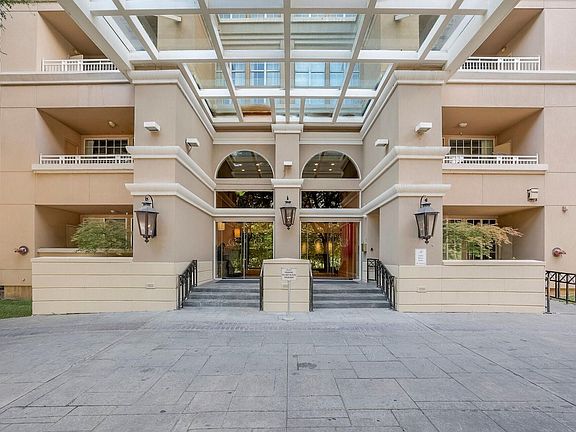 2nd image of 3225 Turtle Creek Blvd APT 1533