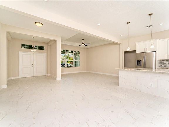 5th image of 572 SW Halden Avenue