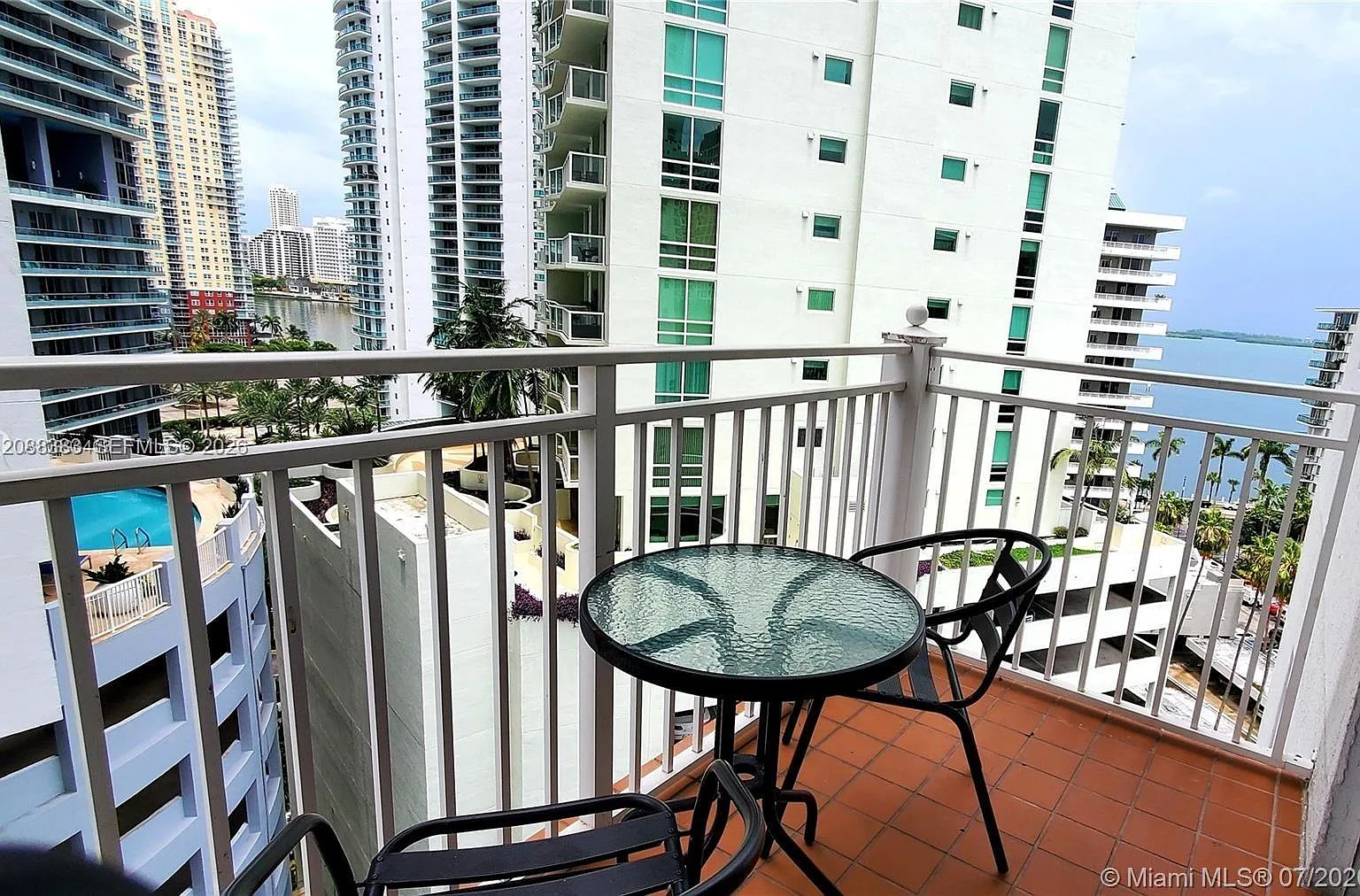 Fortune House Condo — Photo 1