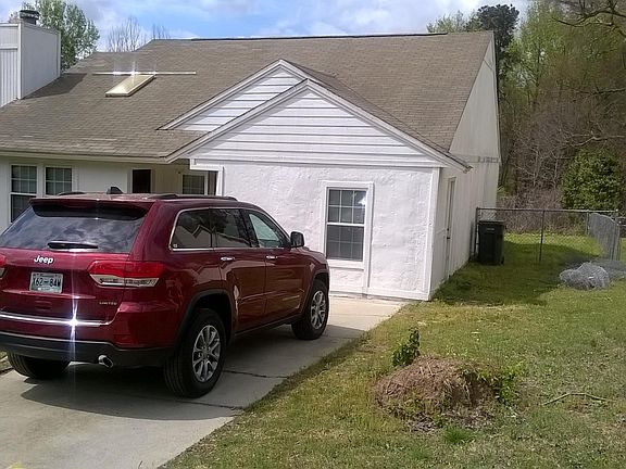 5th image of 3519 Pebble Creek Dr