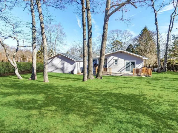 46 W Tiana Road, Hampton Bays, NY 11946