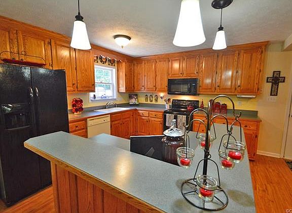 3rd image of 1316 S Waterside Dr