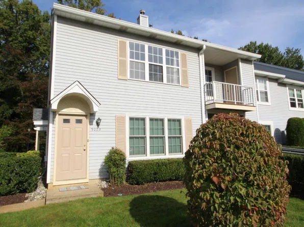 902 Ralston Dr #B, Mount Laurel, NJ 08054