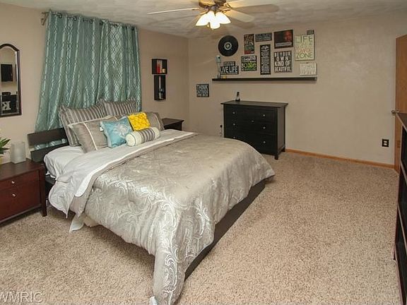 4th image of 105 Candlewood Ln