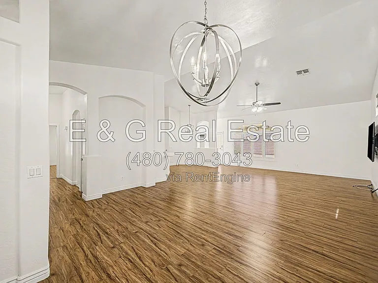 678 W Fremont Dr — Photo 6