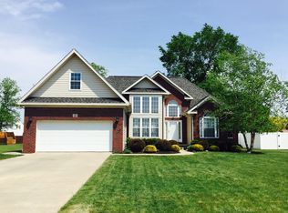 35 Jen Ct, Grand Island, NY 14072