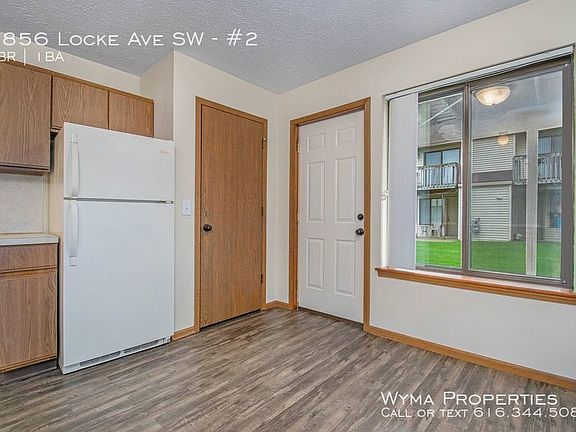 4th image of 2856 Locke Ave SW #2