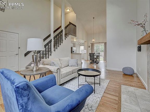 5th image of 8010 Camfield Cir