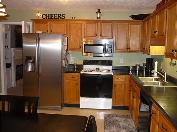 5th image of 714 Williamsburg Dr