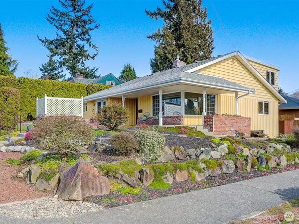 8900 2nd Avenue NE, Seattle, WA 98115