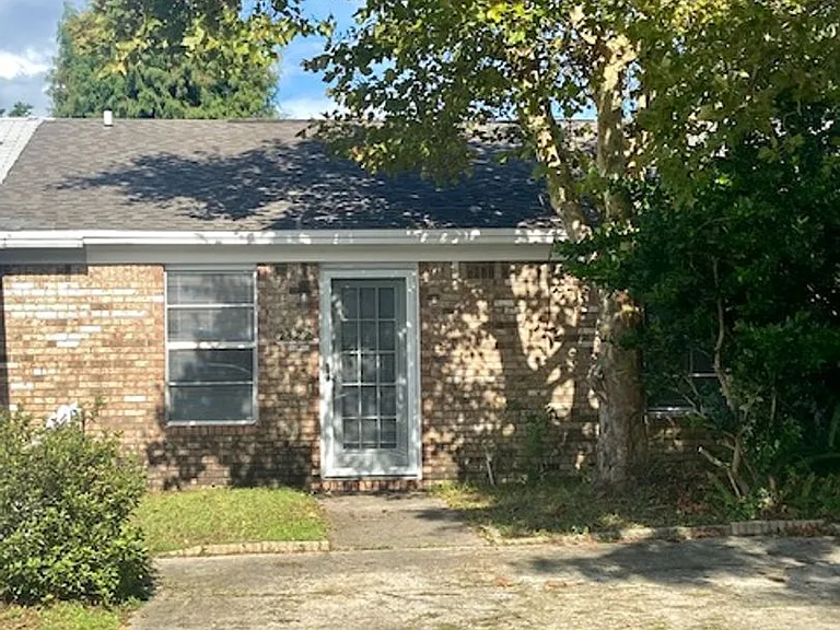 2422 Johnson Dr — Photo 16