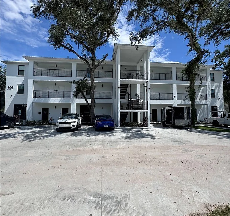 580 Belle Arbor Blvd