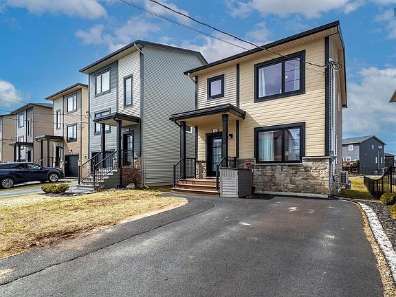2nd image of 185 Titanium Cres
