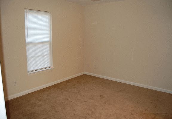 4th image of 1312 Lombardy St