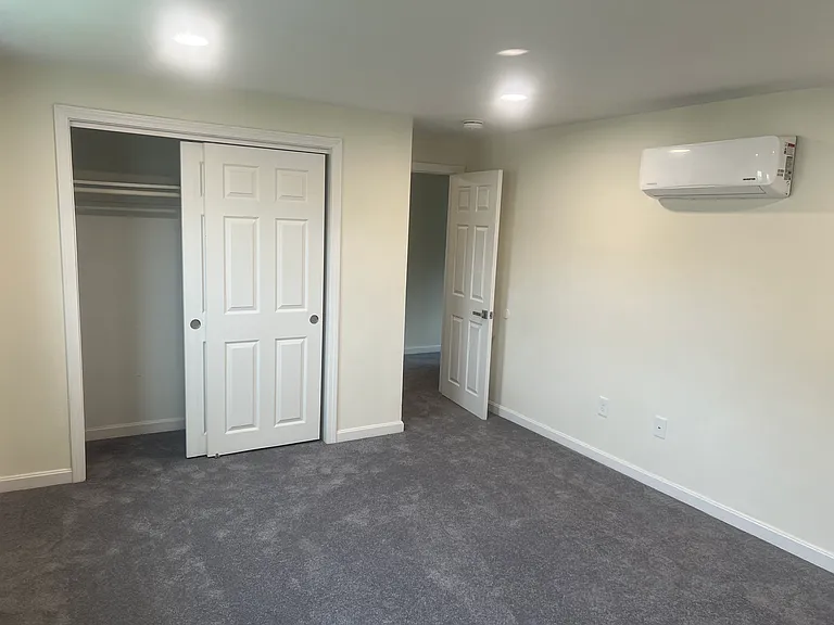 42-44 Adelaide Ave #2 — Photo 10