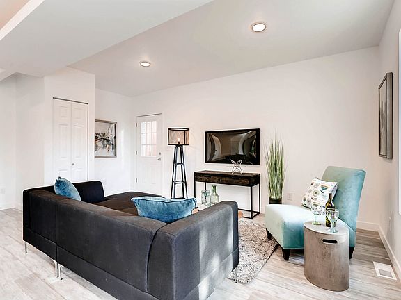 4th image of 342 Galapago St