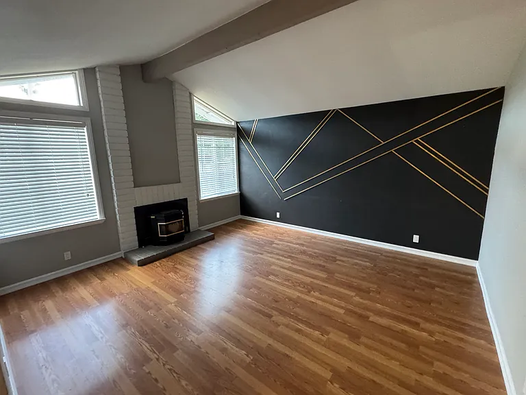 1055 Byers St — Photo 6