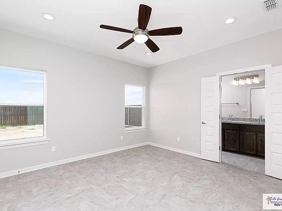 5th image of 2377 Grove Ln