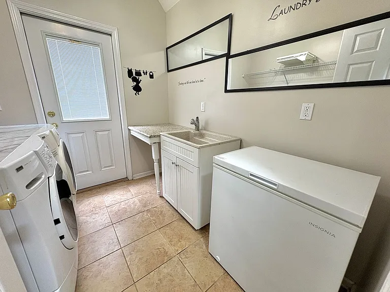 11288 Panther Creek Pkwy — Photo 13