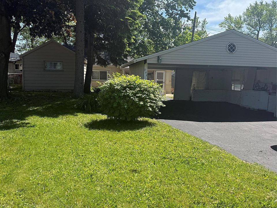 1st image of 933 Myrtle Ave