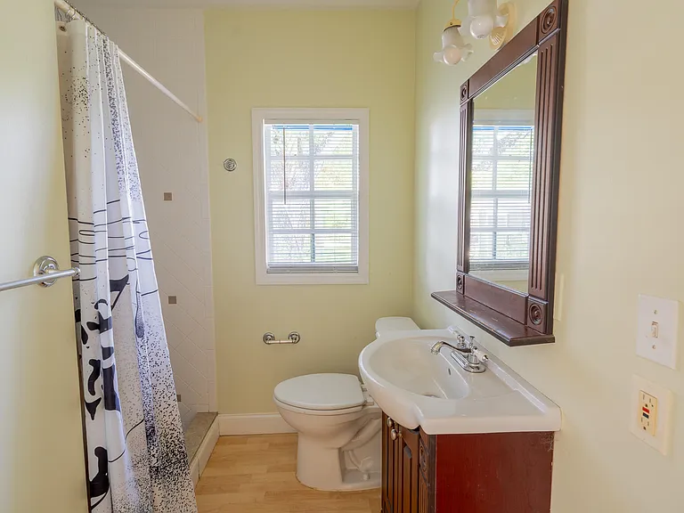 716 High St — Photo 4
