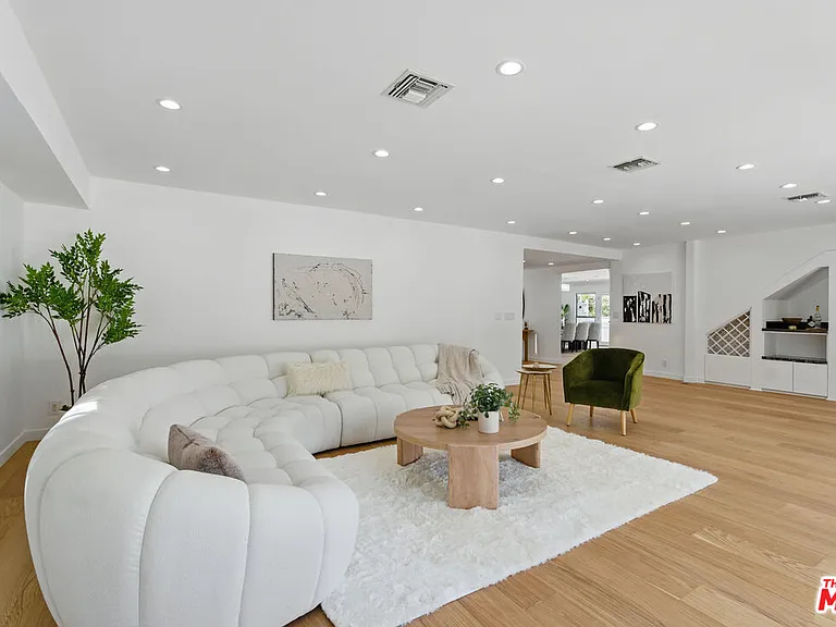 5220 Melvin Ave — Photo 8