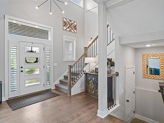 5th image of 2114 NW Killarney Ln