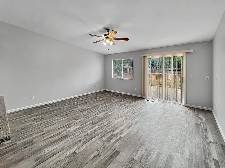 10025 Shooting Star Ct — Photo 3