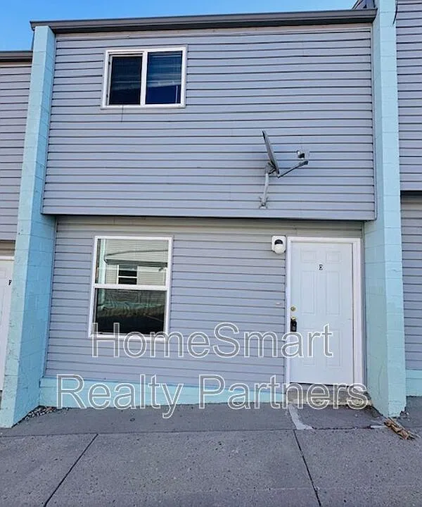 185 Monroe Ave E