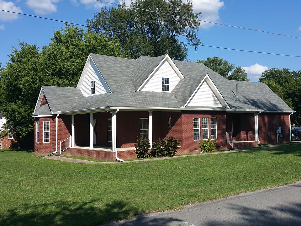 1st image of 107 College St