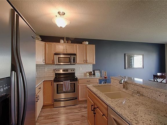 5th image of 2120 SE Florence Dr