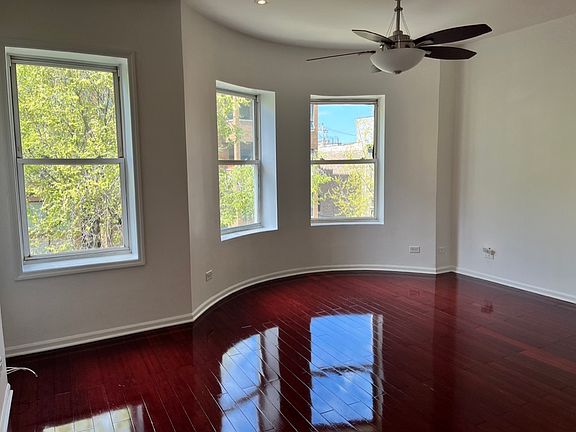 2nd image of 4647 N Winthrop Ave APT 2