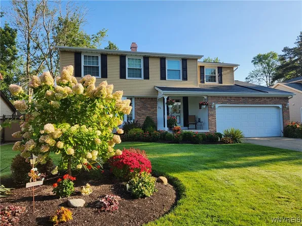 35 Schimwood Ct, Getzville, NY 14068