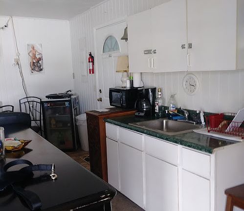 5th image of 3328 Stella St