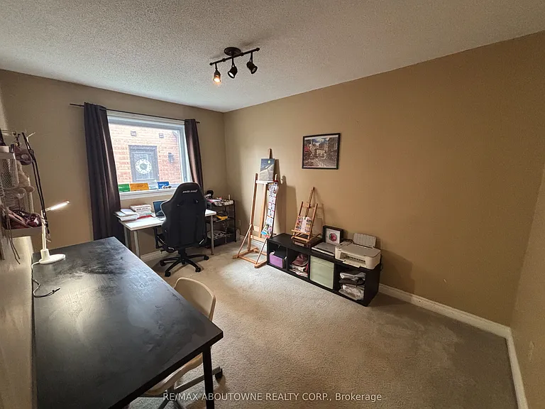 1284 Creekside Dr #MAIN — Photo 8