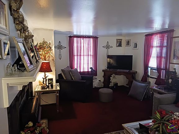 3rd image of 4030 Lafayette Dr