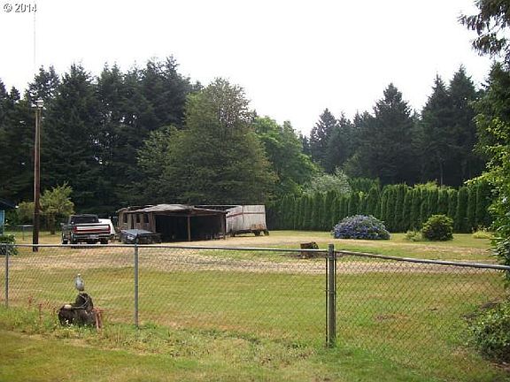 3rd image of 5815 NE 94th Ave
