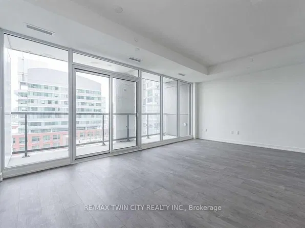 55 Duke St W, Kitchener, ON