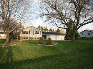 3380 Kuehling Dr, Mc Farland, WI 53558