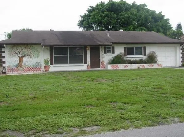 11150 Orangewood Dr, Bonita Springs, FL 34135