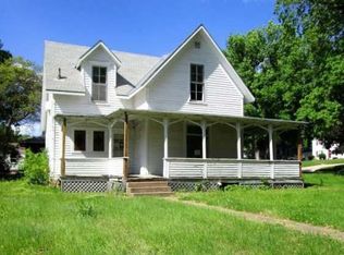 476 Sherman St, Tecumseh, NE 68450
