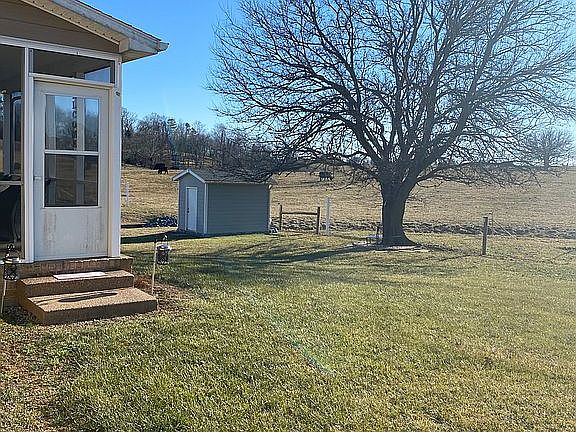 5th image of 137 Briar Creek Cir