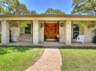 1924 Great Oaks Dr, Round Rock, TX 78681