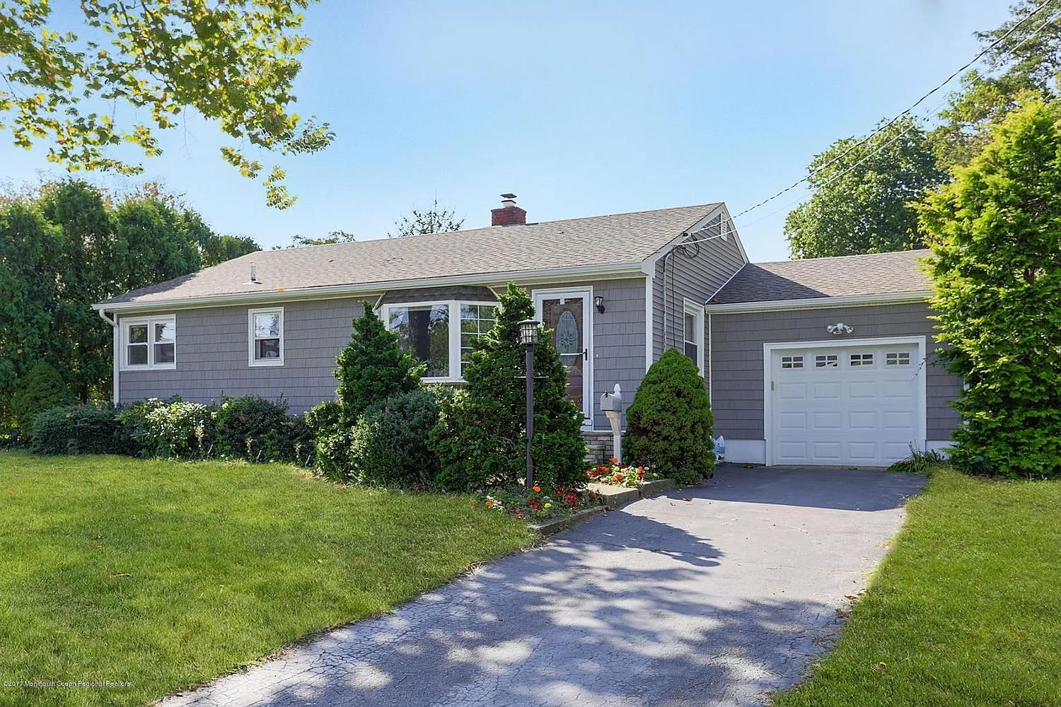 18 Mill Ln photo 1