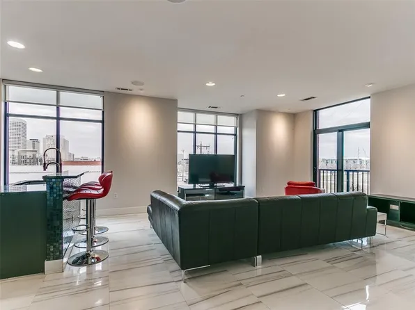 241 NE 4th St APT 4, Oklahoma City, OK 73104