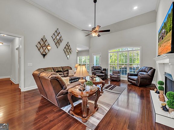 4th image of 2594 Lassiter Rd