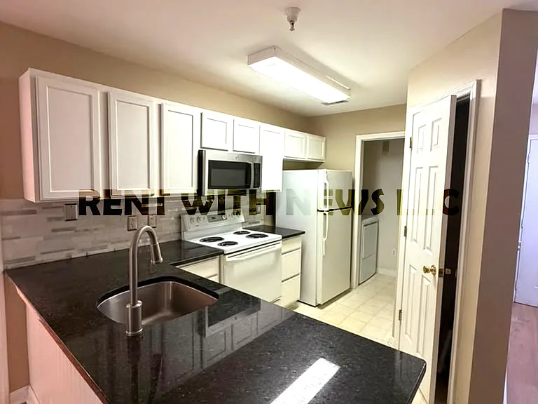 1851 Trailwood Heights Ln #104 — Photo 8
