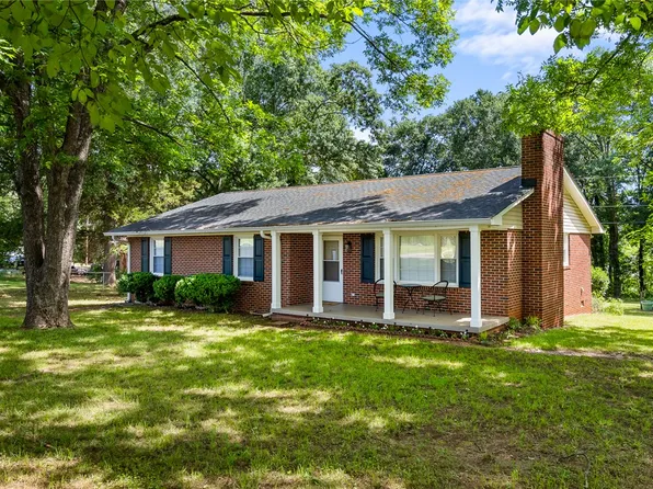 411 Jasmin Dr, Anderson, SC 29626